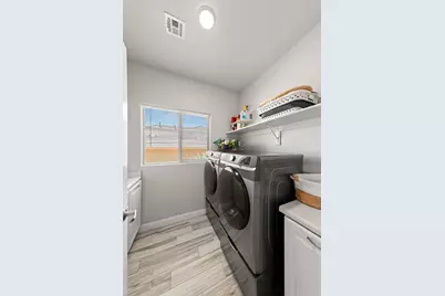 879 N Sandy Talus Dr, Washington, UT 84780 - Photo 23