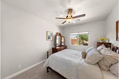 879 N Sandy Talus Dr, Washington, UT 84780 - Photo 25
