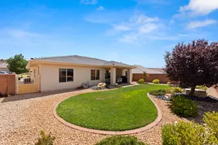 879 N Sandy Talus Dr, Washington, UT 84780 - Photo 29