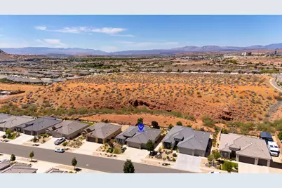 879 N Sandy Talus Dr, Washington, UT 84780 - Photo 33