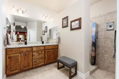 426 N Sage Grouse Dr, Washington, UT 84780 - Photo 13