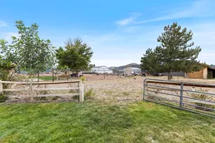 464 S 150 E, Enterprise, UT 84725 - Photo 35