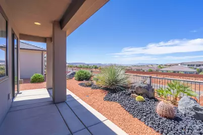 1031 W Jonathon Dr, Washington, UT 84780 - Photo 57