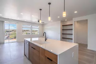 1031 W Jonathon Dr, Washington, UT 84780 - Photo 5