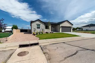 678 W 325 N, Parowan, UT 84761 - Photo 79