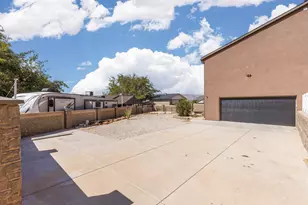 140 E 300 N, Ivins, UT 84738 - Photo 29