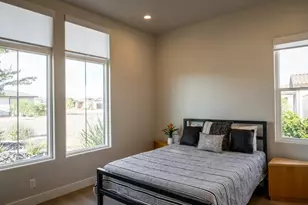 16 N Tabletop St, Washington, UT 84780 - Photo 21
