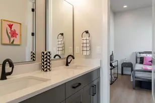 16 N Tabletop St, Washington, UT 84780 - Photo 17