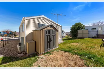 1150 W Red Hills Parkway #119, Washington, UT 84780 - Photo 29