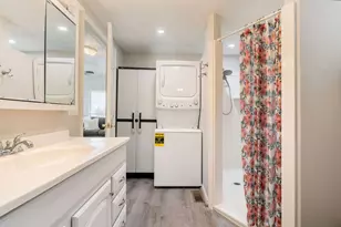 1150 W Red Hills Pkwy, Washington, UT 84780 - Photo 19