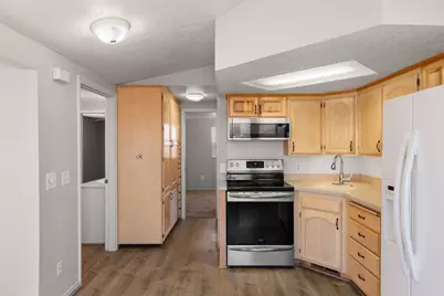 1150 W Red Hills Parkway #119, Washington, UT 84780 - Photo 5