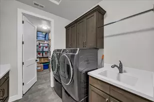 2054 N Red Sky Dr, Washington, UT 84780 - Photo 35