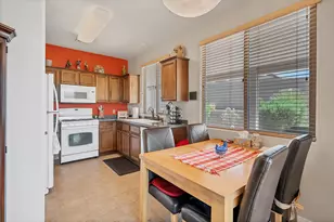 562 N West Ledge Parkway E, Washington, UT 84780 - Photo 27