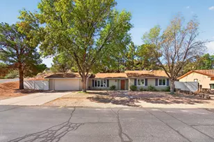 1690 E Maplewood Way, Saint George, UT 84790 - Photo 1