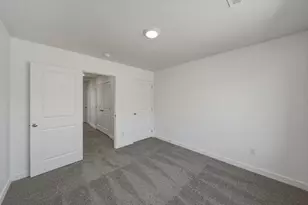 2257 S Wolverine Way, Washington, UT 84780 - Photo 23