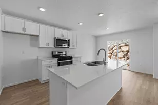 2253 S Wolverine Way, Washington, UT 84780 - Photo 29