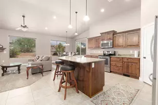 533 E Sun Dusk Ln, Washington, UT 84780 - Photo 7
