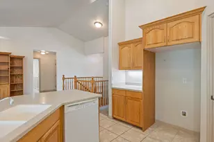 145 N Mall Dr, Saint George, UT 84790 - Photo 17