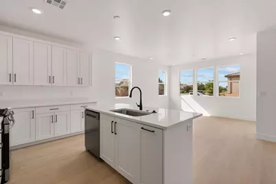 2562 S 3870 W, Hurricane, UT 84737 - Photo 13