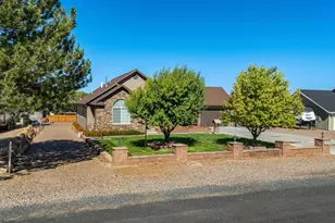 522 S 200 E St, Enterprise, UT 84725 - Photo 25