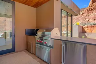 2163 N Uwan Dr, Ivins, UT 84738 - Photo 31