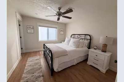 1442 W Diamond Valley Dr, Saint George, UT 84770 - Photo 21