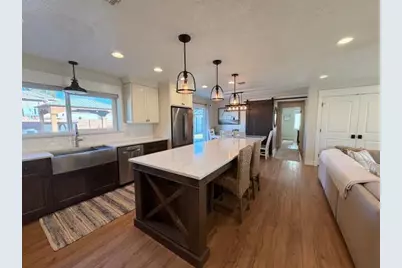 1442 W Diamond Valley Dr, Saint George, UT 84770 - Photo 5