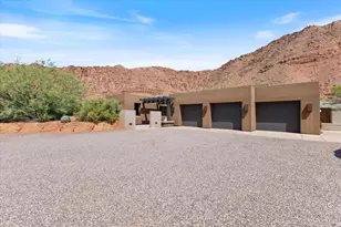 986 N Paiute Dr, Ivins, UT 84738 - Photo 3