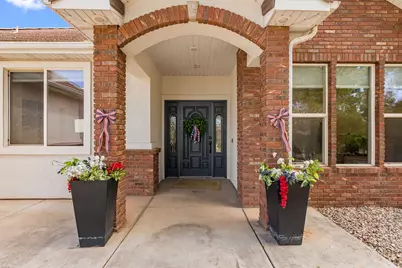 2297 S 1880 East St, Saint George, UT 84790 - Photo 7