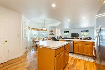 628 S 700 W, Hurricane, UT 84737 - Photo 33