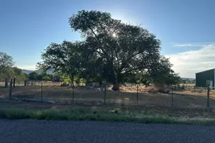 325 W 400 S, Escalante, UT 84726 - Photo 13