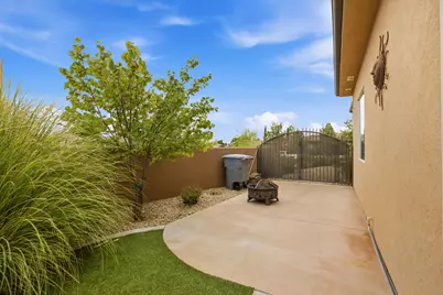 628 N Sugar Plumb Ln, Washington, UT 84780 - Photo 43