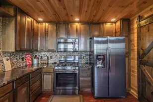 2450 E Oak Tree Dr, Virgin, UT 84779 - Photo 9