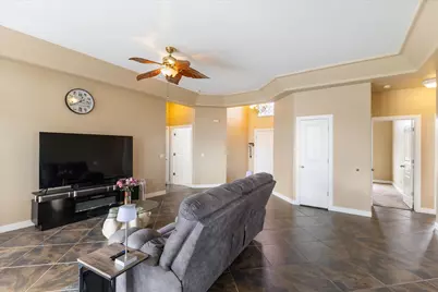 216 S 2490 St E, Saint George, UT 84790 - Photo 9