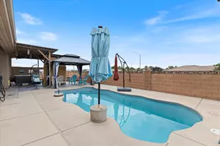 216 S 2490 St E, Saint George, UT 84790 - Photo 3