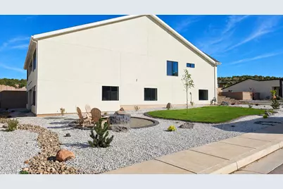 2094 S Scenic Dr, Cedar City, UT 84720 - Photo 9