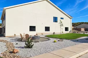 2094 S Scenic Dr, Cedar City, UT 84720 - Photo 9