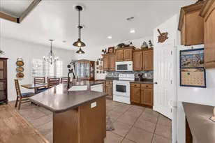 345 N 2450 E, Saint George, UT 84790 - Photo 9