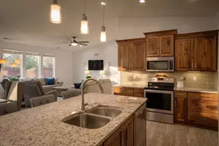2813 S 3300 W, Hurricane, UT 84737 - Photo 9