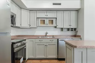 684 W Buena Vista Blvd, Washington, UT 84780 - Photo 9