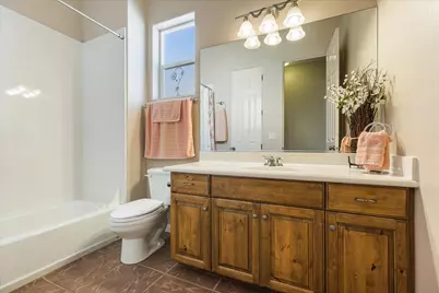 1019 W Shadow Ridge Dr, Washington, UT 84780 - Photo 23
