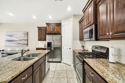 4279 E Razor Ridge Dr, Washington, UT 84780 - Photo 13
