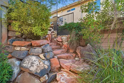 1025 N Ruby Place, Washington, UT 84780 - Photo 23
