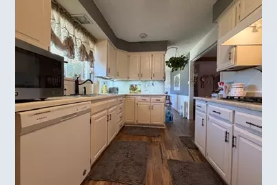 252 E Altamira Dr, Cedar City, UT 84720 - Photo 7