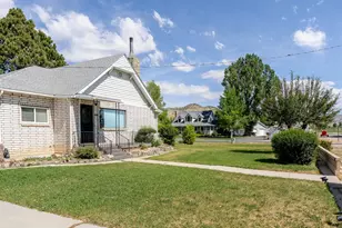 81 N 200 W, Tropic, UT 84776 - Photo 25