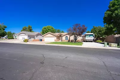 2683 E 370 N, Saint George, UT 84790 - Photo 3