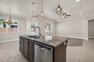 11 E 640 S, Ivins, UT 84738 - Photo 17