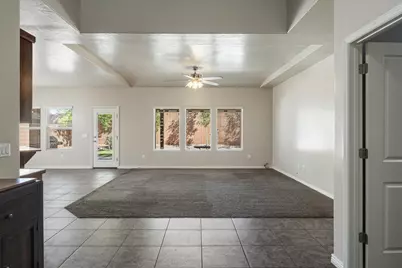 279 E Memory Ln, Washington, UT 84780 - Photo 5
