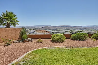 74 N Cliffside Dr, Washington, UT 84780 - Photo 25