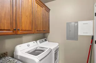 810 S Dixie Dr, Saint George, UT 84770 - Photo 23